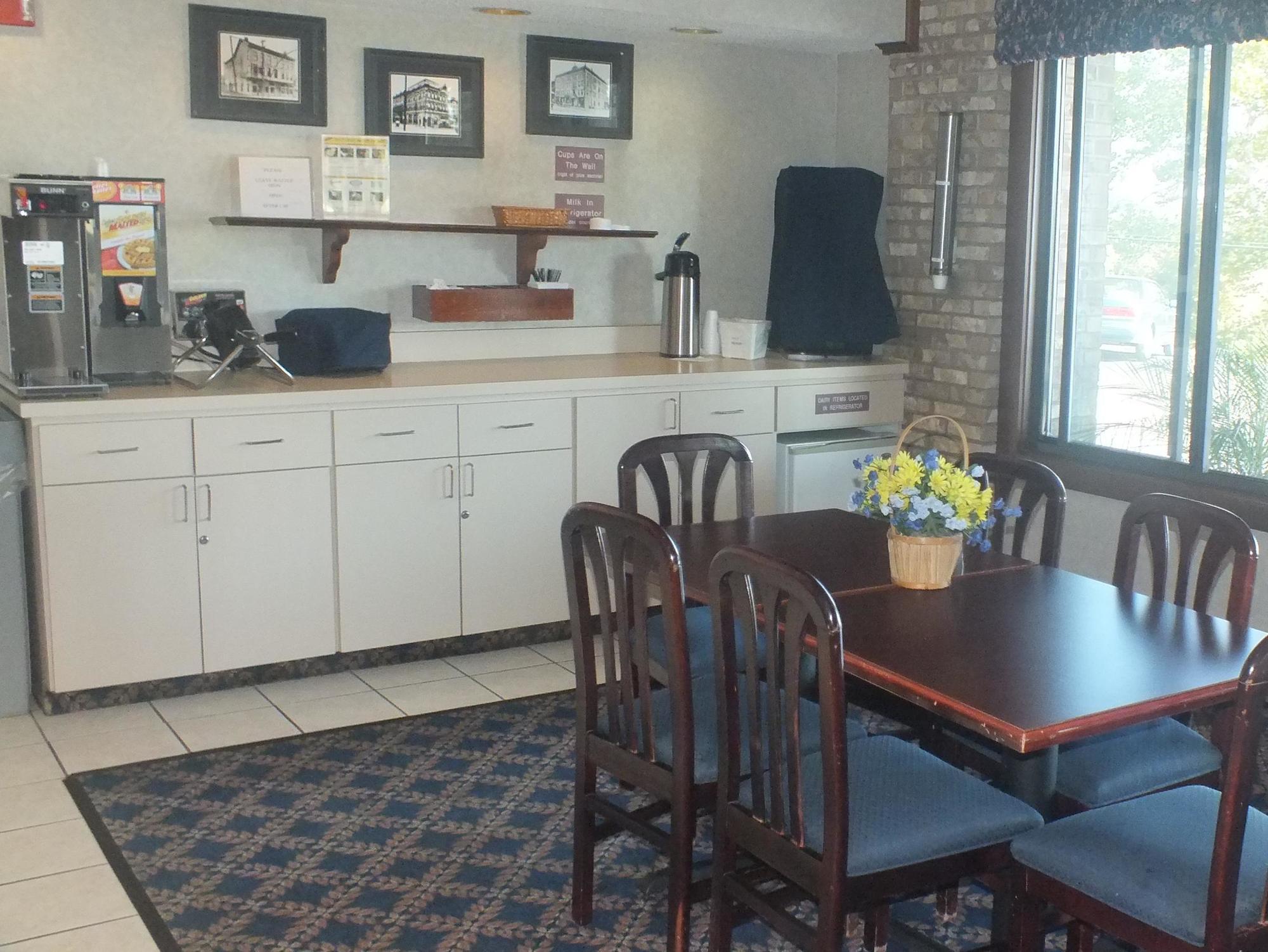 Rodeway Inn Mineral Wells المظهر الخارجي الصورة