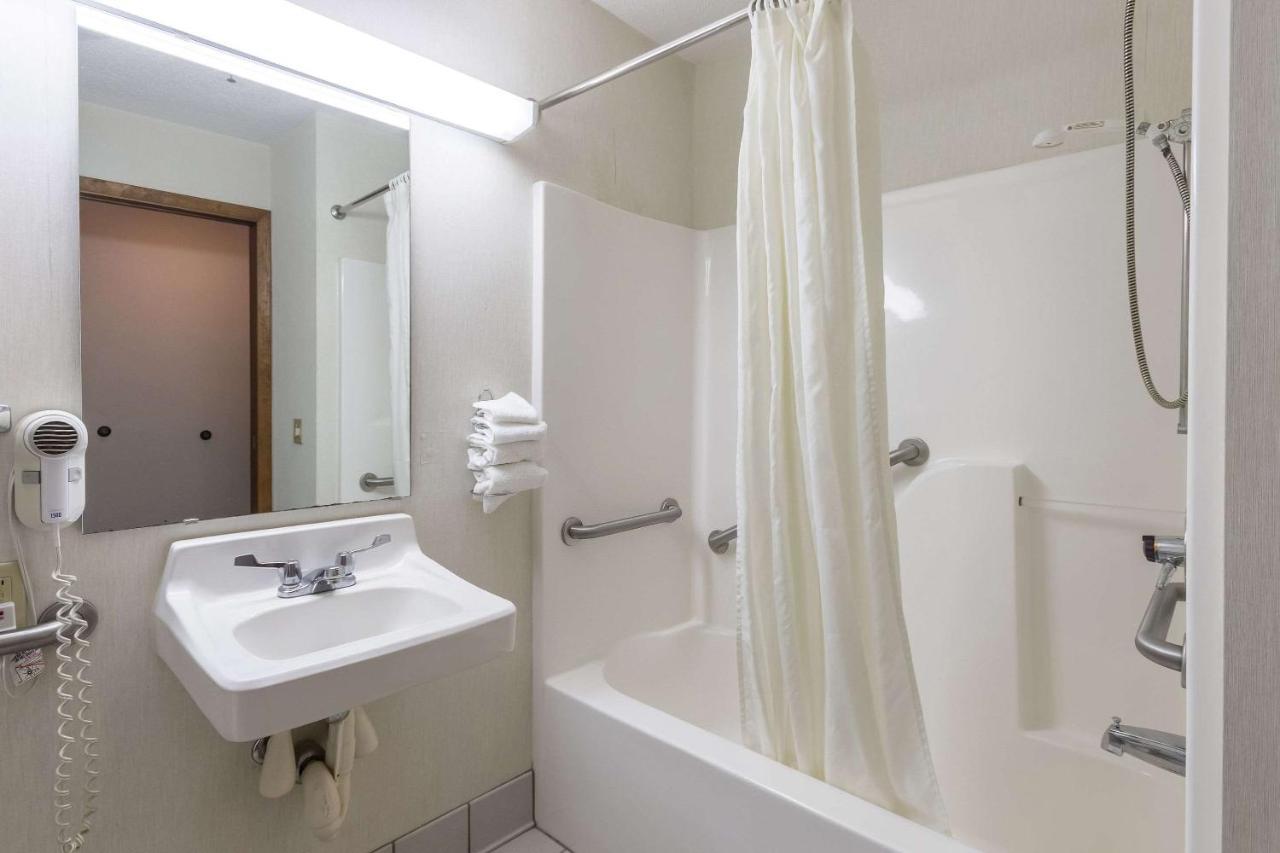 Rodeway Inn Mineral Wells المظهر الخارجي الصورة
