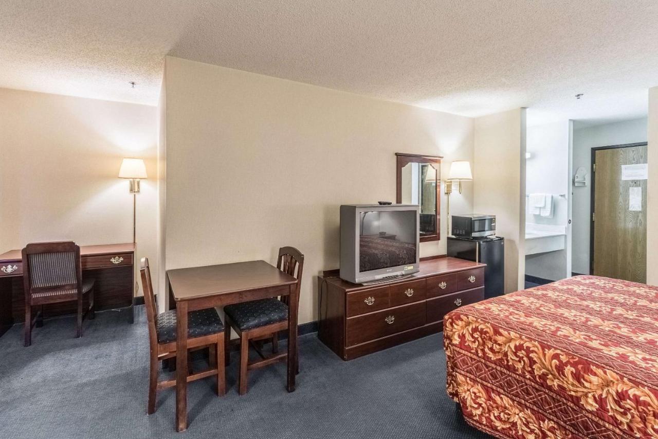Rodeway Inn Mineral Wells المظهر الخارجي الصورة