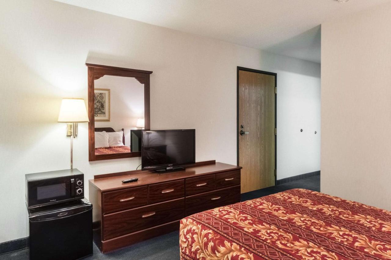 Rodeway Inn Mineral Wells المظهر الخارجي الصورة